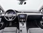 Volkswagen Passat 1.4 TSI PHEV GTE Business Automaat - Navigatie - Trekhaak - ErgoComfort-stoel - Camera - Stoelverwarming