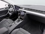 Volkswagen Passat 1.4 TSI PHEV GTE Business Automaat - Navigatie - Trekhaak - ErgoComfort-stoel - Camera - Stoelverwarming