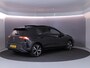 Volkswagen Golf 1.5 eHybrid Life Edition 204 pk Automaat (DSG) | Verlengde garantie | Navigatie via App | Panoramadak | Parkeersensoren (Park assist) | Achteruitrijcamera |