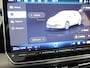 Volkswagen Golf 1.5 eHybrid Life Edition 204 pk Automaat (DSG) | Verlengde garantie | Navigatie via App | Panoramadak | Parkeersensoren (Park assist) | Achteruitrijcamera |