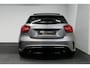 Mercedes-Benz A-klasse 200 AMG Line / A45 AMG Diffuser / Panamericana Grille / Panoramadak / Carbon interieurdelen / Stoelverwarming / LED High Performance / Cruise Control / 18'' LMV / Agility Control / PDC V+A
