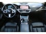 BMW 3-Serie Touring 330e xDrive Business Edition Plus PANO-DAK!