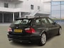 BMW 3-Serie Touring 320i Business Line