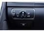 Volvo V60 2.0 T4 Business Sport R-Design | NAP | 190 PK | Pano | Camera | Leder | Clima | Stoelverwarming | Trekhaak |