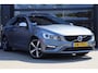 Volvo V60 2.0 T4 Business Sport R-Design | NAP | 190 PK | Pano | Camera | Leder | Clima | Stoelverwarming | Trekhaak |