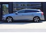 Volvo V60 2.0 T4 Business Sport R-Design | NAP | 190 PK | Pano | Camera | Leder | Clima | Stoelverwarming | Trekhaak |