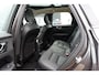 Volvo XC60 2.0 T6 Plug-in hybrid AWD Plus Bright | Luchtvering | Verwarmde voorstoelen & Stuurwiel | Adaptieve Cruise Control | BLIS Dodehoekdetectie | Trekhaak semi elektrisch inklapbaar