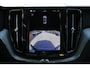 Volvo XC60 2.0 T6 Plug-in hybrid AWD Plus Bright | Luchtvering | Verwarmde voorstoelen & Stuurwiel | Adaptieve Cruise Control | BLIS Dodehoekdetectie | Trekhaak semi elektrisch inklapbaar