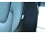 Volvo XC60 2.0 T6 Plug-in hybrid AWD Plus Bright | Luchtvering | Verwarmde voorstoelen & Stuurwiel | Adaptieve Cruise Control | BLIS Dodehoekdetectie | Trekhaak semi elektrisch inklapbaar