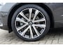 Volvo XC60 2.0 T6 Plug-in hybrid AWD Plus Bright | Luchtvering | Verwarmde voorstoelen & Stuurwiel | Adaptieve Cruise Control | BLIS Dodehoekdetectie | Trekhaak semi elektrisch inklapbaar
