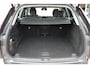 Volvo XC60 2.0 T6 Plug-in hybrid AWD Plus Bright | Luchtvering | Verwarmde voorstoelen & Stuurwiel | Adaptieve Cruise Control | BLIS Dodehoekdetectie | Trekhaak semi elektrisch inklapbaar