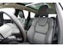 Volvo XC60 2.0 T6 Plug-in hybrid AWD Plus Bright | Luchtvering | Verwarmde voorstoelen & Stuurwiel | Adaptieve Cruise Control | BLIS Dodehoekdetectie | Trekhaak semi elektrisch inklapbaar