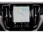 Volvo XC60 2.0 T6 Plug-in hybrid AWD Plus Bright | Luchtvering | Verwarmde voorstoelen & Stuurwiel | Adaptieve Cruise Control | BLIS Dodehoekdetectie | Trekhaak semi elektrisch inklapbaar
