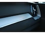Volvo XC60 2.0 T6 Plug-in hybrid AWD Plus Bright | Luchtvering | Verwarmde voorstoelen & Stuurwiel | Adaptieve Cruise Control | BLIS Dodehoekdetectie | Trekhaak semi elektrisch inklapbaar