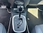 Toyota Yaris 1.5 Hybrid Bi-Tone |Automaat|climate controle| dakspoiler| extra getint glas| 12 maanden Bovag Garantie|