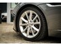 Jaguar F-Type 2.0T P300 R-Dynamic | LED | Panoramadak | Meridian Sound | PDC met Camera | Zeer Mooi! |