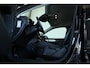 Volvo XC40 T2 Momentum | Automaat | Navigatie | Parkeercamera | Parkeersensoren voor en achter | Apple Carplay | Android Auto | Climate Control | Cruise Control