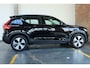 Volvo XC40 T2 Momentum | Automaat | Navigatie | Parkeercamera | Parkeersensoren voor en achter | Apple Carplay | Android Auto | Climate Control | Cruise Control