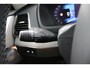 Volvo XC90 T8 Plug-in hybrid AWD Ultra Dark | Luchtvering | Trekhaak | Harman/Kardon | Stoelventilatie | Massage | Harman/Kardon | 360 Camera | 22 Inch Wielen