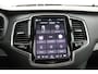 Volvo XC90 T8 Plug-in hybrid AWD Ultra Dark | Luchtvering | Trekhaak | Harman/Kardon | Stoelventilatie | Massage | Harman/Kardon | 360 Camera | 22 Inch Wielen
