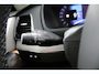 Volvo XC90 T8 Plug-in hybrid AWD Ultra Dark | Luchtvering | Trekhaak | SoH 96% | Harman/Kardon | Stoelventilatie | Massage | Harman/Kardon | 360 Camera | 22 Inch Wielen