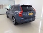 Volvo XC90 T8 Plug-in hybrid AWD Ultra Dark | Luchtvering | Trekhaak | Harman/Kardon | Stoelventilatie | Massage | Harman/Kardon | 360 Camera | 22 Inch Wielen