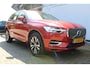 Volvo XC60 2.0 Recharge T6 AWD Inscription | Incl. 12 maanden Garantie | Panorama dak | Elektrisch wegklapbare trekhaak | Stoel/stuurverwarming | Achterbank verwarming | Climate controle | Achteruitrijcamera | Elektrische kofferbakklep | Navigatie | Apple CarPlay/Android Auto | Schuif/kantel dak | Virtual cockpit | Dodehoek detectie |