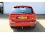 Volvo XC60 2.0 Recharge T6 AWD Inscription | Incl. 12 maanden Garantie | Panorama dak | Elektrisch wegklapbare trekhaak | Stoel/stuurverwarming | Achterbank verwarming | Climate controle | Achteruitrijcamera | Elektrische kofferbakklep | Navigatie | Apple CarPlay/Android Auto | Schuif/kantel dak | Virtual cockpit | Dodehoek detectie |