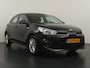 Kia Rio 1.0 T-GDi MHEV DynamicLine - Apple & Android Carplay - Achteruitrijcamera - Cruise Control - Trekhaak - Virena zekerheidspakket € 895,-.
