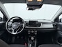 Kia Rio 1.0 T-GDi MHEV DynamicLine - Apple & Android Carplay - Achteruitrijcamera - Cruise Control - Trekhaak - Virena zekerheidspakket € 895,-.