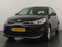 Kia Rio 1.0 T-GDi MHEV DynamicLine - Apple & Android Carplay - Achteruitrijcamera - Cruise Control - Trekhaak - Virena zekerheidspakket € 895,-.
