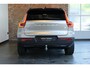 Volvo XC40 Single Motor Extended Range Ultimate 82 kWh | Semi-Electrische Wegklapbare Trekhaak | Panoramadak | 360° Parkeercamera | Parkeersensoren voor + achter | Google Infotainment | 4-Seizoenenbanden | Stoelverwarming | Stuurwielverwarming