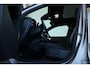 Volvo XC40 Single Motor Extended Range Ultimate 82 kWh | 97% SOH | Semi-Electrische Wegklapbare Trekhaak | Panoramadak | 360° Parkeercamera | Parkeersensoren voor + achter | Google Infotainment | 4-Seizoenenbanden | Stoelverwarming | Stuurwielverwarming