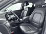 Hyundai Kona Electric EV Premium 64 kWh | SOH 95.2% | Trekhaak fietsendrager | Stoelverwarming & verkoeling | Achteruitrij camera |