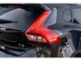 Volvo V40 1.5 T3 Dynamic Edition | Trekhaak | Achteruitrijcamera | Parkeersensoren | Panoramadak | Harman Kardon Audio | Parkeerverwarming | Keyless Entry | Stoelverwarming | LED Koplampen | Alarm