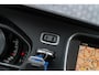 Volvo V40 1.5 T3 Dynamic Edition | Trekhaak | Achteruitrijcamera | Parkeersensoren | Panoramadak | Harman Kardon Audio | Parkeerverwarming | Keyless Entry | Stoelverwarming | LED Koplampen | Alarm