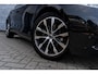 Volvo V40 1.5 T3 Dynamic Edition | Trekhaak | Achteruitrijcamera | Parkeersensoren | Panoramadak | Harman Kardon Audio | Parkeerverwarming | Keyless Entry | Stoelverwarming | LED Koplampen | Alarm