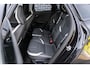 Volvo V40 1.5 T3 Dynamic Edition | Trekhaak | Achteruitrijcamera | Parkeersensoren | Panoramadak | Harman Kardon Audio | Parkeerverwarming | Keyless Entry | Stoelverwarming | LED Koplampen | Alarm