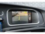 Volvo V40 1.5 T3 Dynamic Edition | Trekhaak | Achteruitrijcamera | Parkeersensoren | Panoramadak | Harman Kardon Audio | Parkeerverwarming | Keyless Entry | Stoelverwarming | LED Koplampen | Alarm