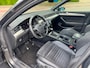 Volkswagen Passat 1.6 TDI R-Line Clima Elek Pakket Led Nav…..