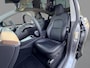 Tesla Model Y Long Range AWD 75 kWh SoH 92,1% / Originele Trekhaak / PREMIUM-Pakket / Autopilot / Panoramadak / 5X Stoelverwarming / 3 Fase /