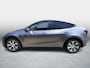 Tesla Model Y Long Range AWD 75 kWh SoH 92,1% / Originele Trekhaak / PREMIUM-Pakket / Autopilot / Panoramadak / 5X Stoelverwarming / 3 Fase /