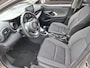 Toyota Yaris 1.5 VVT-i Style Carplay Adaptive Cruise Full-LED JBL Privacy Glass