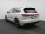 Volkswagen Touareg 3.0 TSi eHybrid 4MOTION R Edition 462 PK| V6 | Panoramadak | Leder Interieur | Luchtvering | Navigatie | Dodehoekdetectie | 360 Camera | Head-Updisplay | Stoelverwarming Voor & Achter