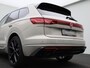 Volkswagen Touareg 3.0 TSi eHybrid 4MOTION R Edition 462 PK| SoH 100% | V6 | Panoramadak | Leder Interieur | Luchtvering | Navigatie | Dodehoekdetectie | 360 Camera | Head-Updisplay | Stoelverwarming Voor & Achter