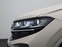 Volkswagen Touareg 3.0 TSi eHybrid 4MOTION R Edition 462 PK| SoH 100% | V6 | Panoramadak | Leder Interieur | Luchtvering | Navigatie | Dodehoekdetectie | 360 Camera | Head-Updisplay | Stoelverwarming Voor & Achter