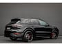 Porsche Cayenne 3.0 E-Hybrid FULL BLACK / PANO-DAK / SPORT CHRONO / LUCHTVERING / TREKHAAK / NAVIGATIE/ONDERHOUDSHISTORY / CARPLAY