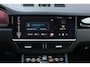 Porsche Cayenne 3.0 E-Hybrid FULL BLACK / PANO-DAK / SPORT CHRONO / LUCHTVERING / TREKHAAK / NAVIGATIE/ONDERHOUDSHISTORY / CARPLAY