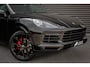 Porsche Cayenne 3.0 E-Hybrid FULL BLACK / PANO-DAK / SPORT CHRONO / LUCHTVERING / TREKHAAK / NAVIGATIE/ONDERHOUDSHISTORY / CARPLAY