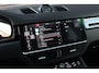 Porsche Cayenne 3.0 E-Hybrid FULL BLACK / PANO-DAK / SPORT CHRONO / LUCHTVERING / TREKHAAK / NAVIGATIE/ONDERHOUDSHISTORY / CARPLAY